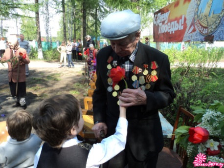 стихотворение ко дню победы только дети