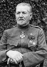 https://smolbattle.ru/uploads/smolbattle/post-5696-1356366617-brjozovsky_komendant_osovez.jpg
