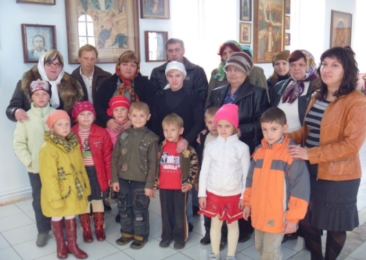 d:\мои документы\фото\богородица\посещение храма морозова\p1000957.jpg